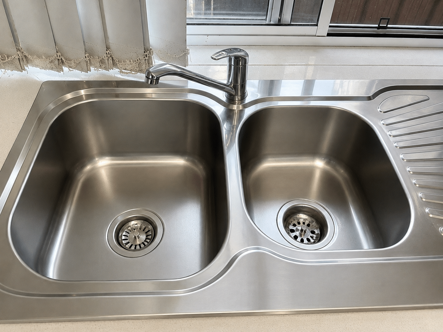 sydney-kitchen-sink-after-cleaning